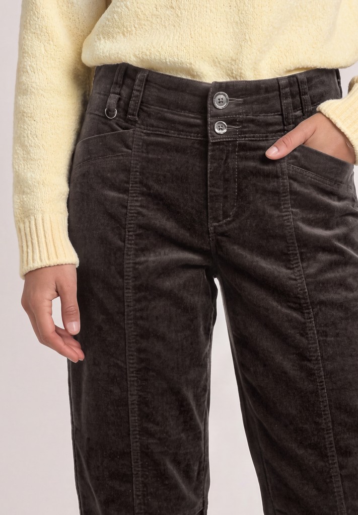 Barrel Leg Hose aus Cord im Casual Fit