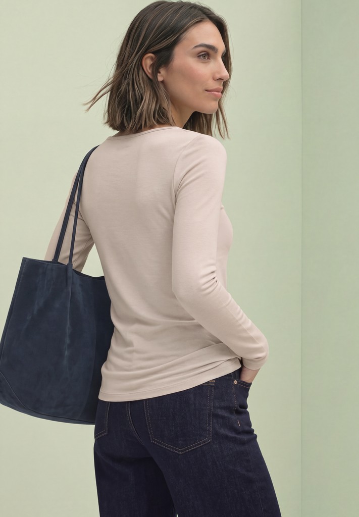 Basic Shirt mit U-Boot-Ausschnitt