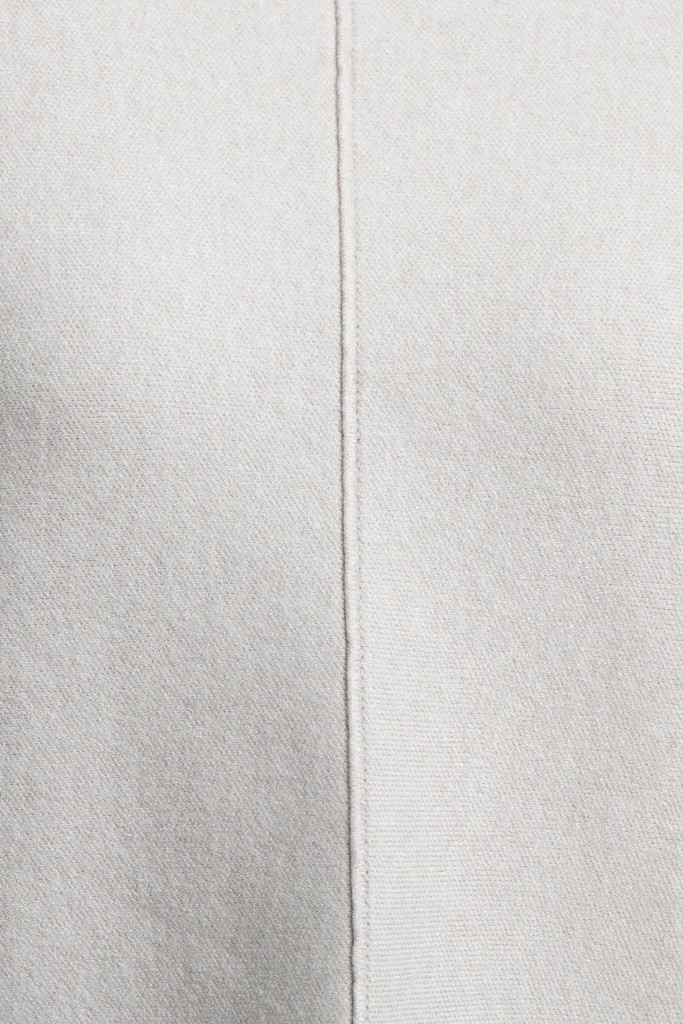 Raglan Sweater with tunnel at hem