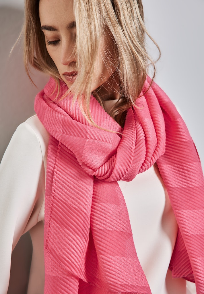 Gestreifter Plissée-Schal Gestreifter Plissée-Schal