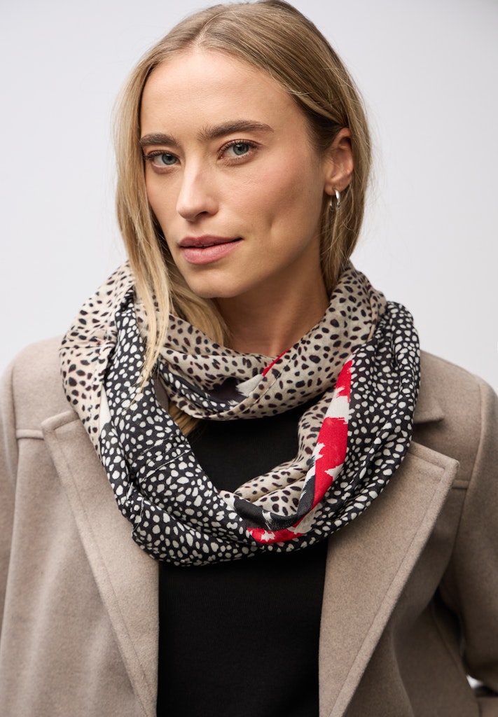 Gemusterter Loop Schal Gemusterter Loop Schal