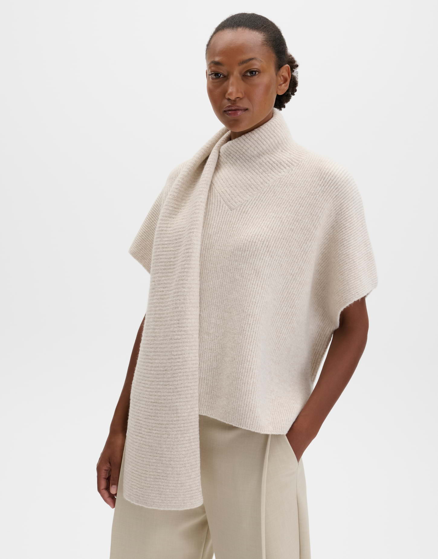 Bolana cape