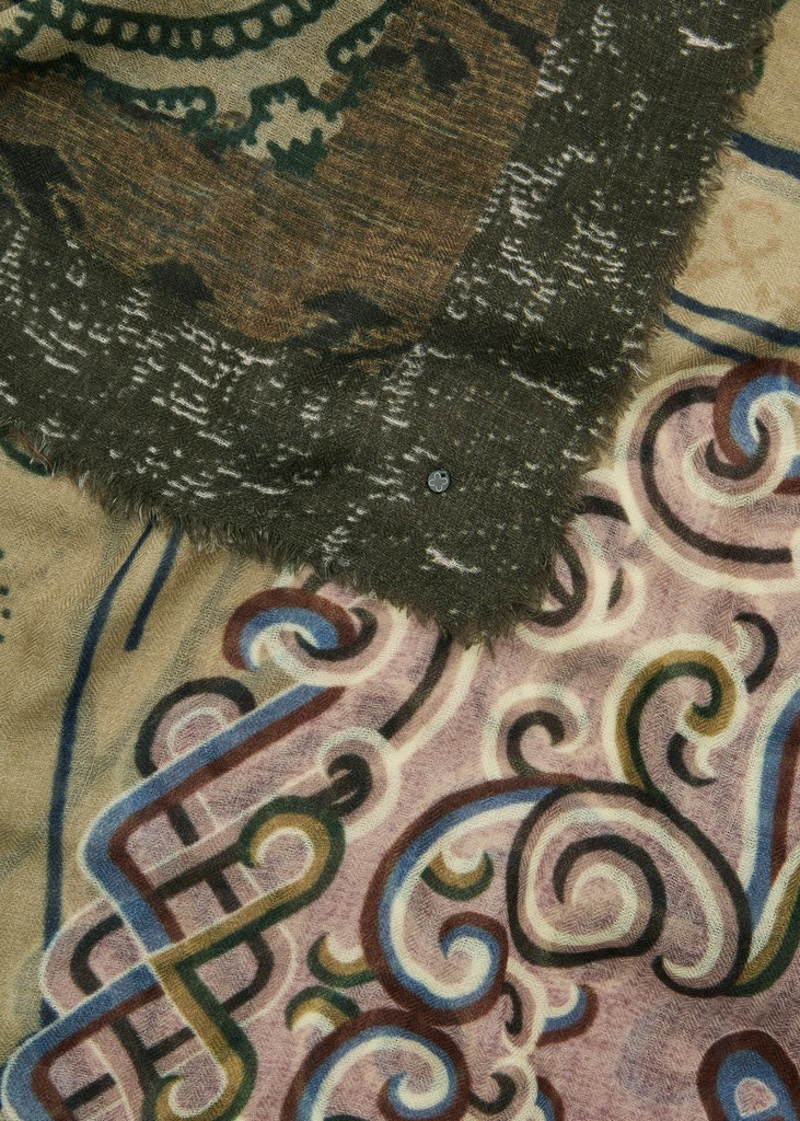 Besticktes Tuch aus Wolle mit Paisley-Muster