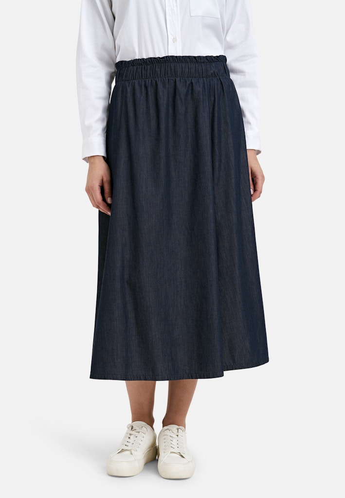 wide skirt w elastic waist and dividing seams wide skirt w elastic waist and dividing seams