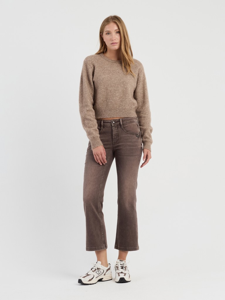 94AMELIE KICK  - kickflared fit