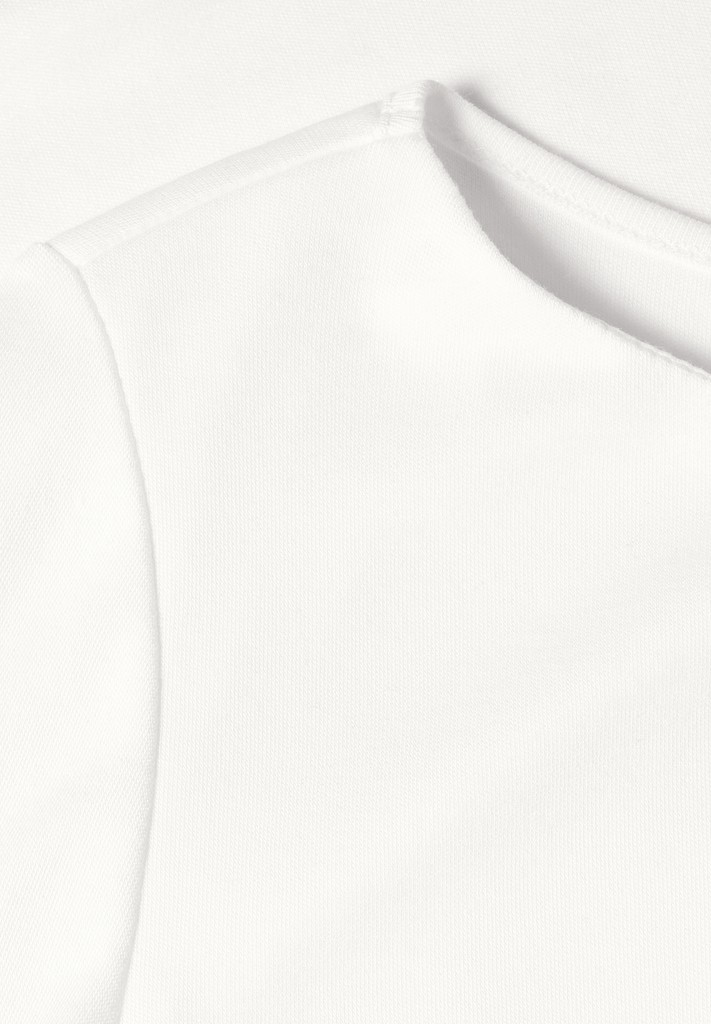 Basic Shirt mit U-Boot-Ausschnitt