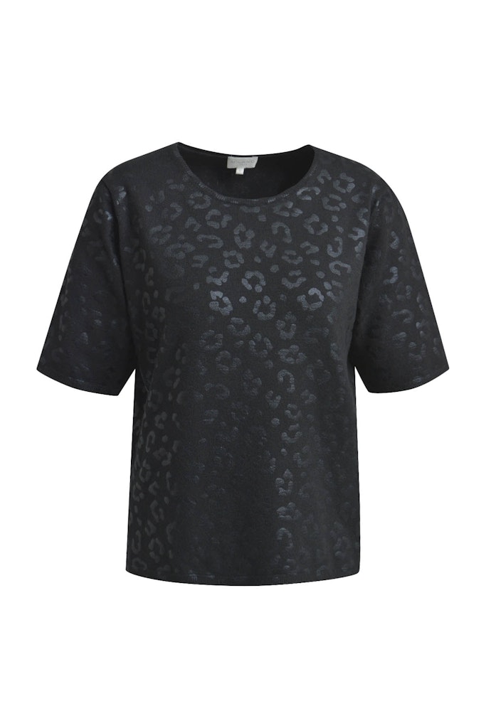 Normal fitted Pullover with 1/2 sleeves and round neck