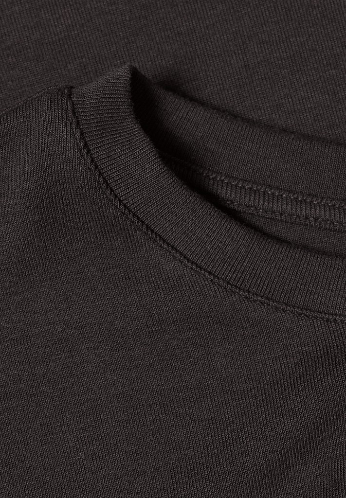 Basic Shirt in Unifarbe mit Rundhals