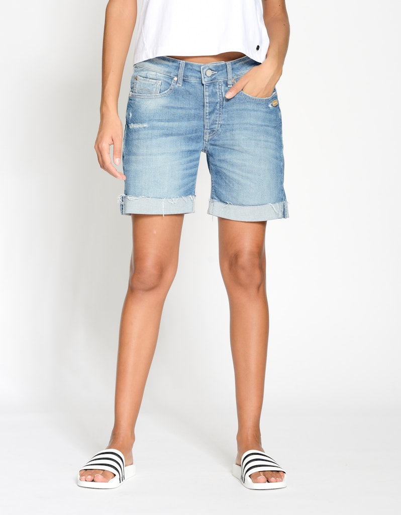 94NICA SHORTS - boyfriend fit 94NICA SHORTS - boyfriend fit