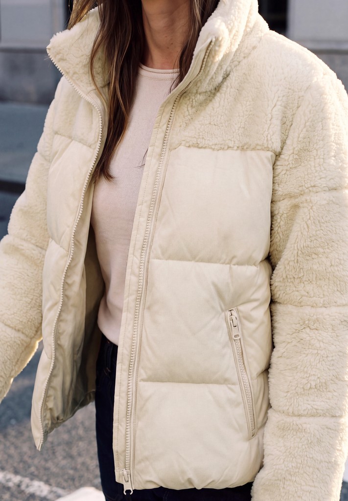 Steppjacke mit Teddy-Details