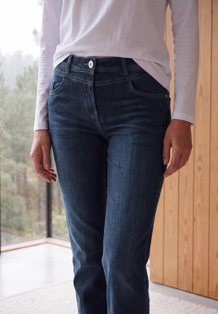 High Waist Bootcut Jeans im Slim Fit