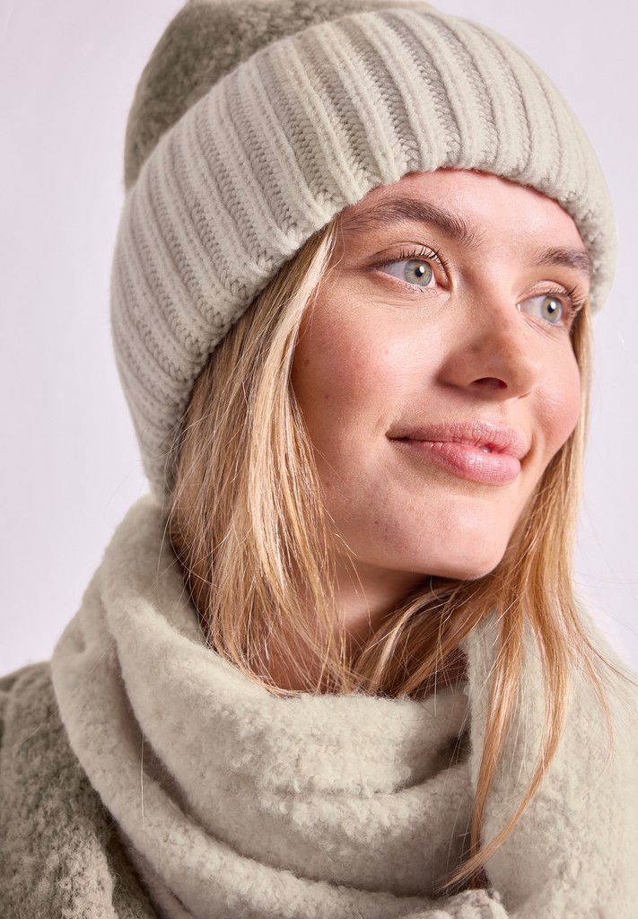 Bouclé-Mix Beanie