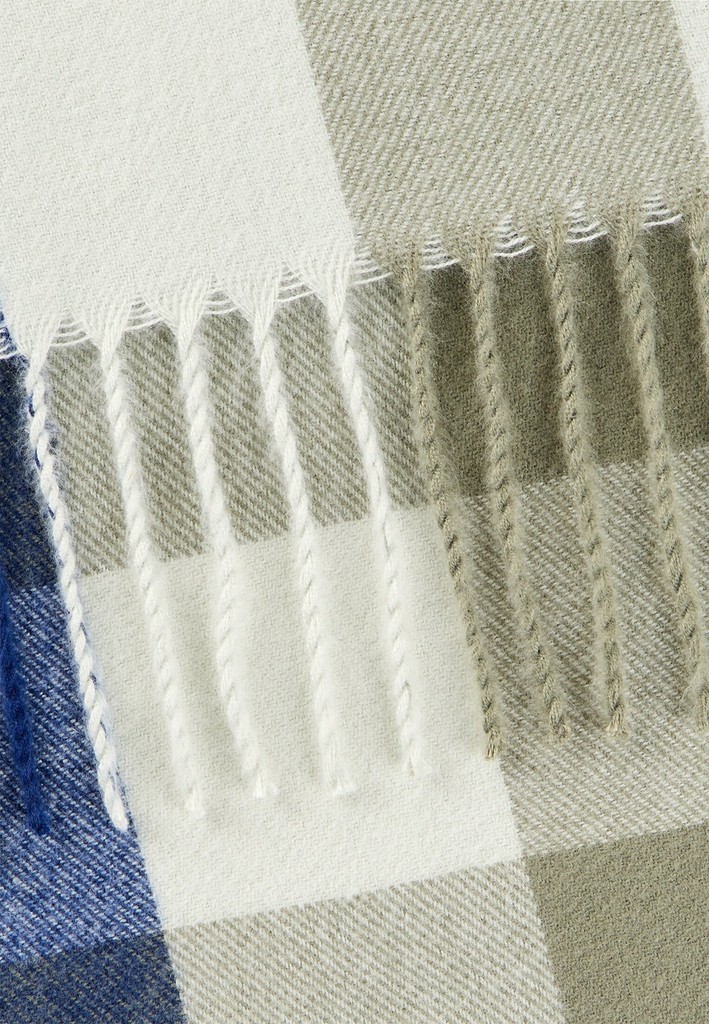 Weicher Schal mit Karo-Muster