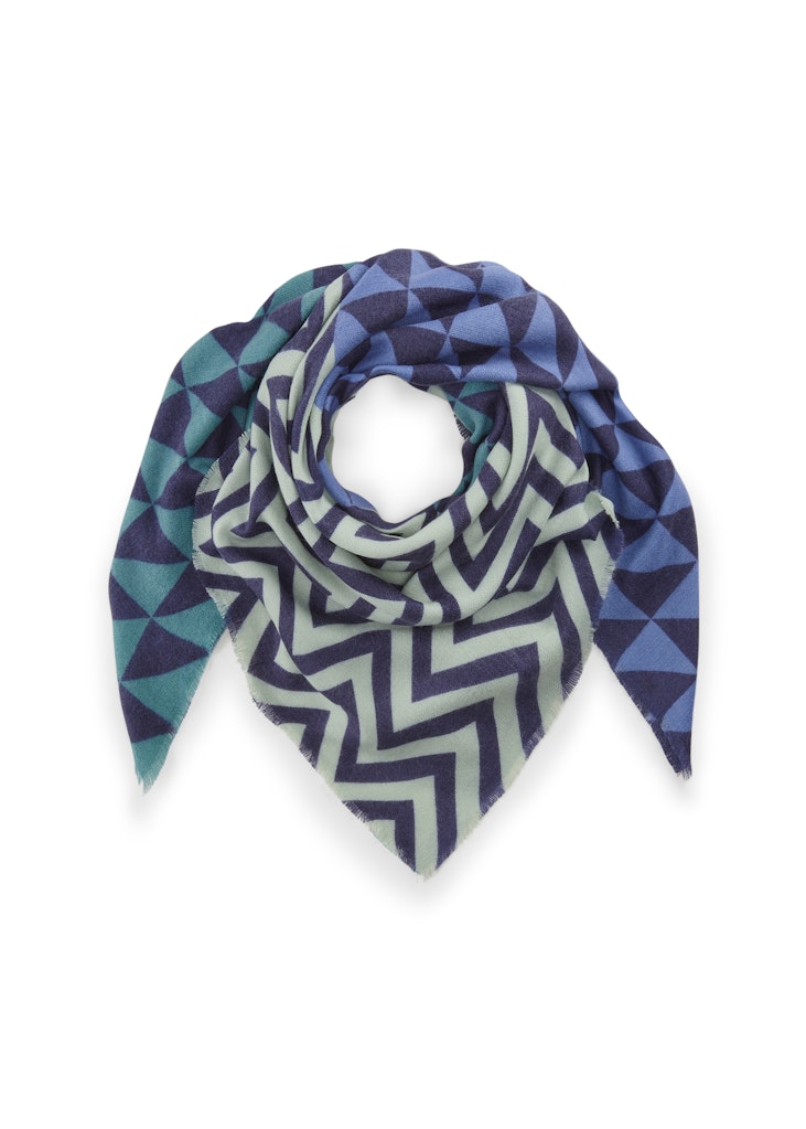 Tuch aus weichem Acryl mit graphischen Motiven Tuch aus weichem Acryl mit graphischen Motiven