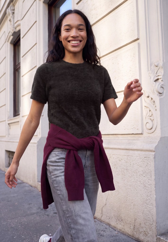 Kuscheliges T-Shirt in Strick-Optik