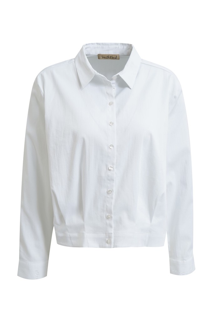Blouse with pleats