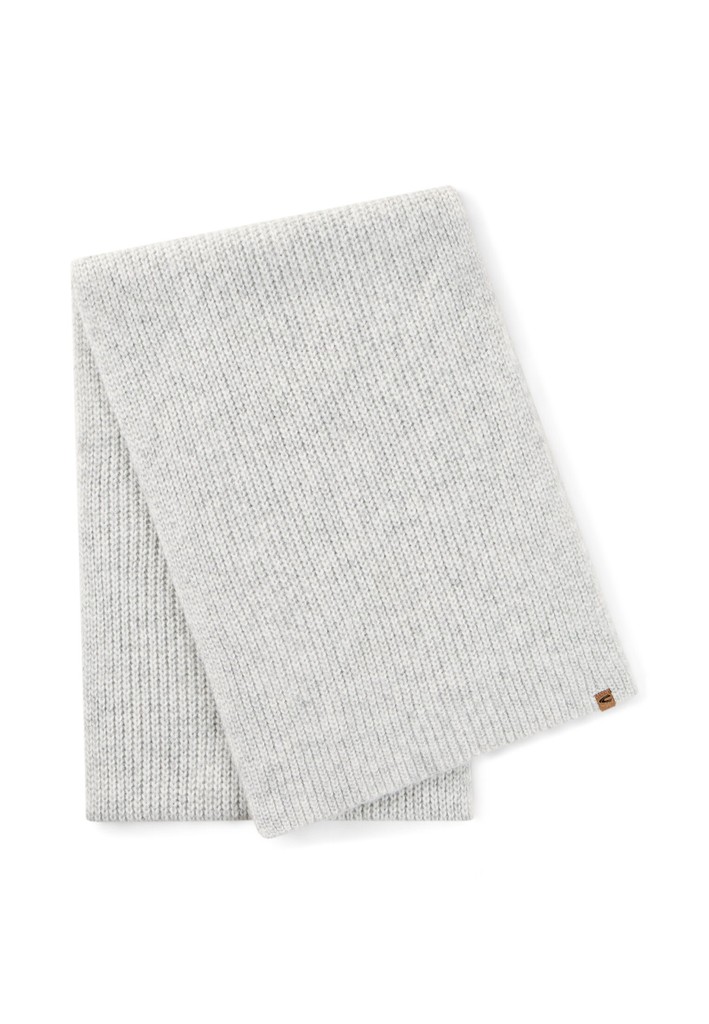 Strickschal aus besonders weichem Material