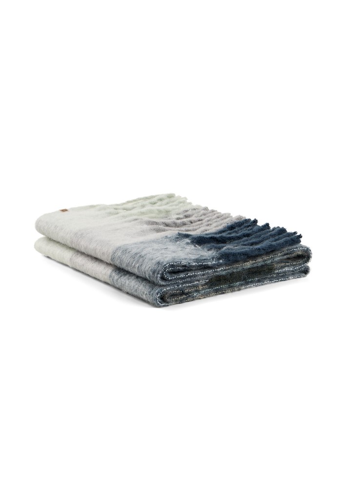 Strickschal mit Karomuster