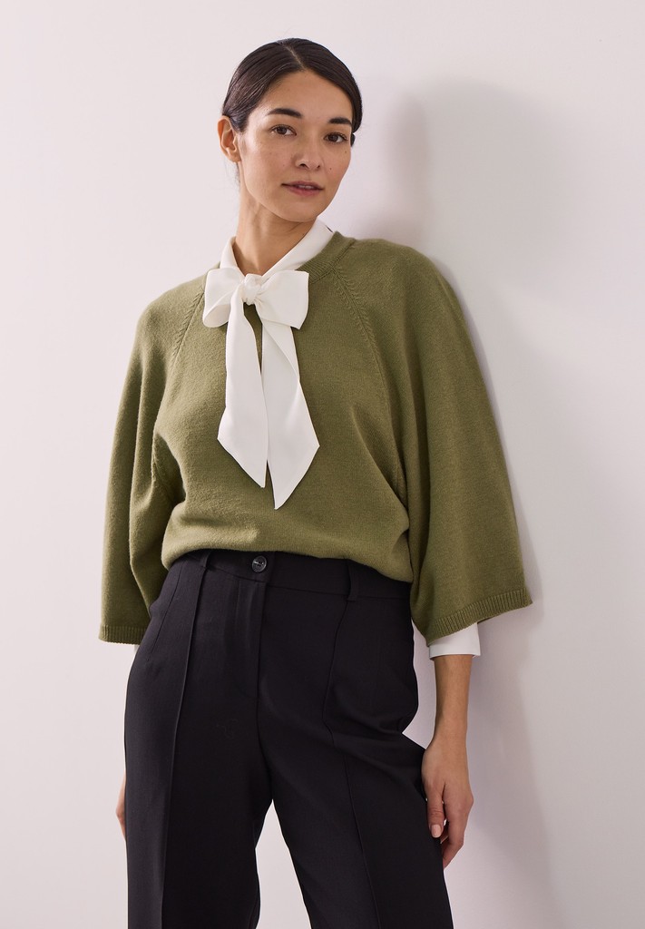 Pullover mit weiten Ärmeln