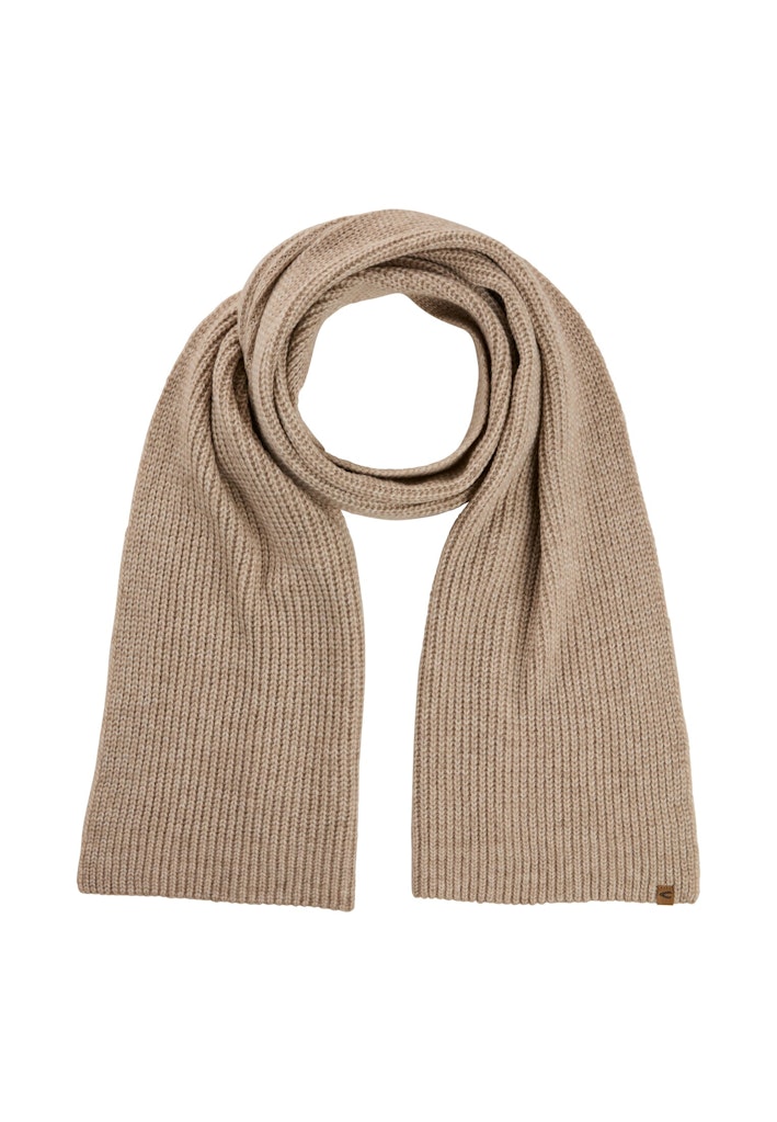 Schal aus weichem Materialmix