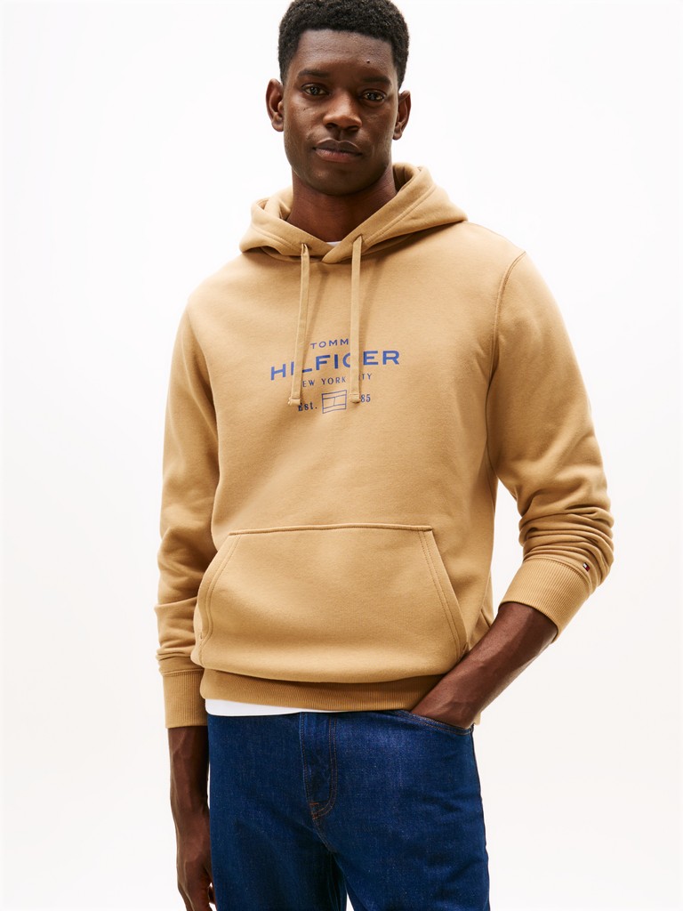OVAL GRAPHIC HOODIE
