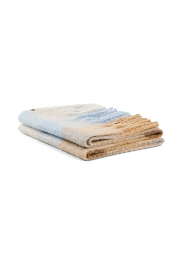 Strickschal mit Karomuster