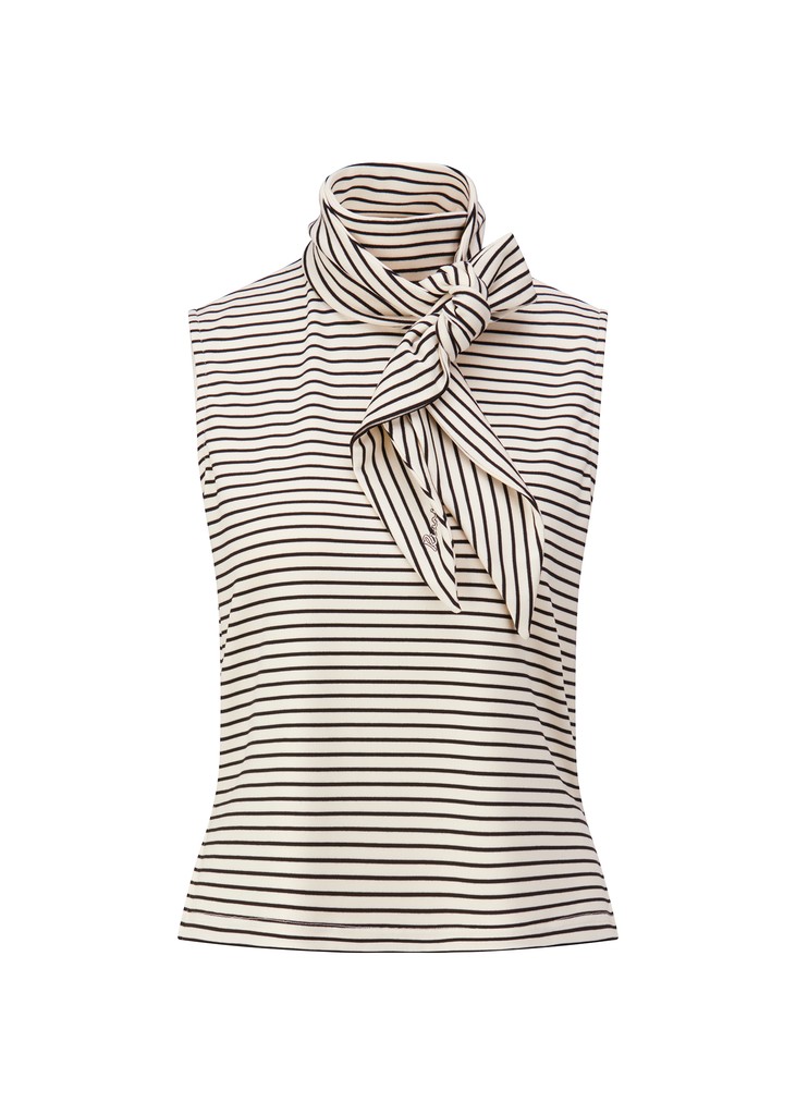 Shirt o. Arm