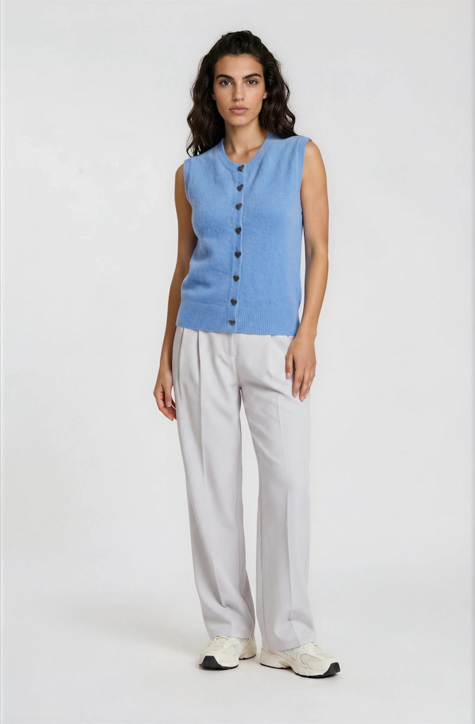 roundneck vest cf placket