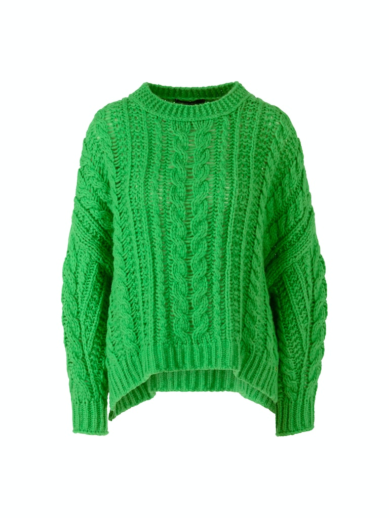 Zopfmuster-Pulli Knitted in Germany Zopfmuster-Pulli Knitted in Germany