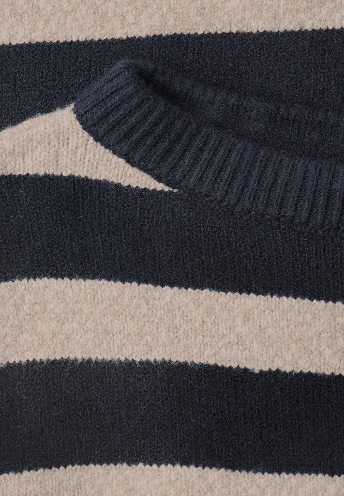 Pullover mit Boat Neck und Streifen