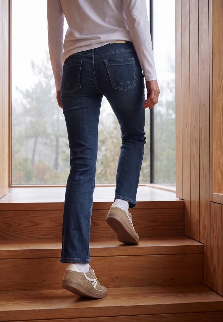 High Waist Bootcut Jeans im Slim Fit